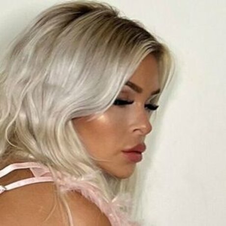 Amber Brown nude leak onlyfans