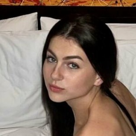 Saffron Healey leaked onlyfans naked