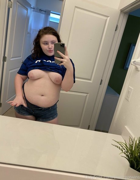 thevirgotwins naked onlyfans