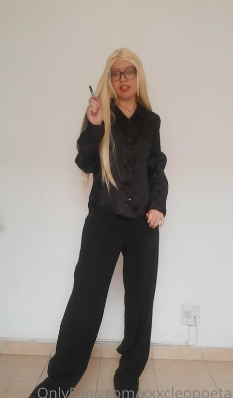 xxxcleopoeta pics onlyfans