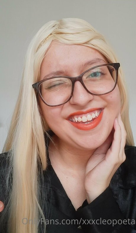 xxxcleopoeta onlyfans model images