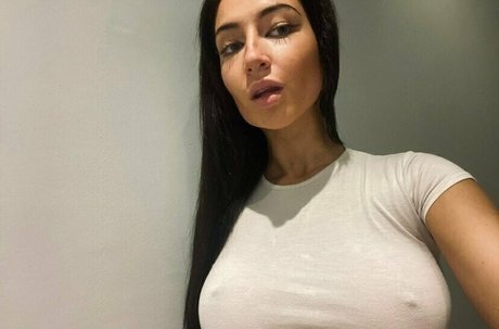 Charlotte Lion fans only