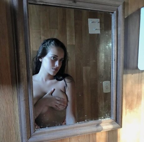 Ludmila Alderete onlyfans tits