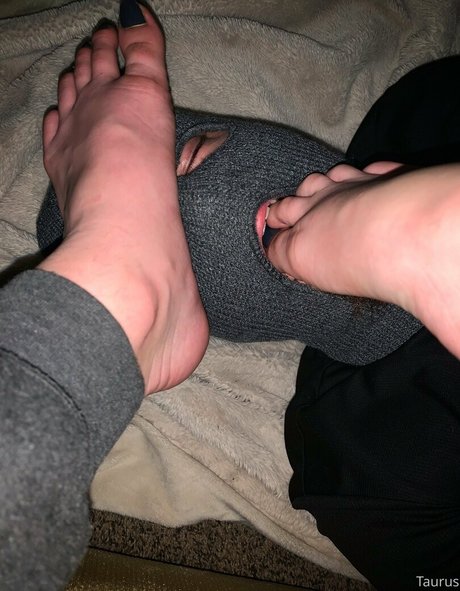 tastytaurustoes nude onlyfans porn