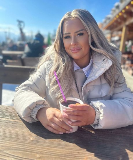 Rosie Rendell Profile pic