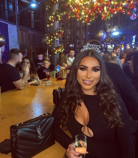 kenza01 onlyfans nude leaks