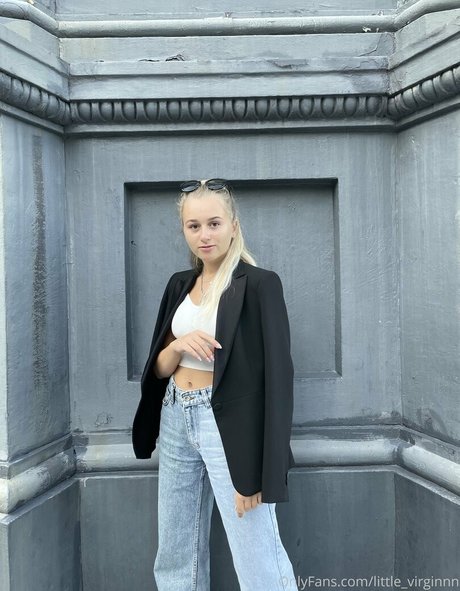 little virginnn onlyfans fotos