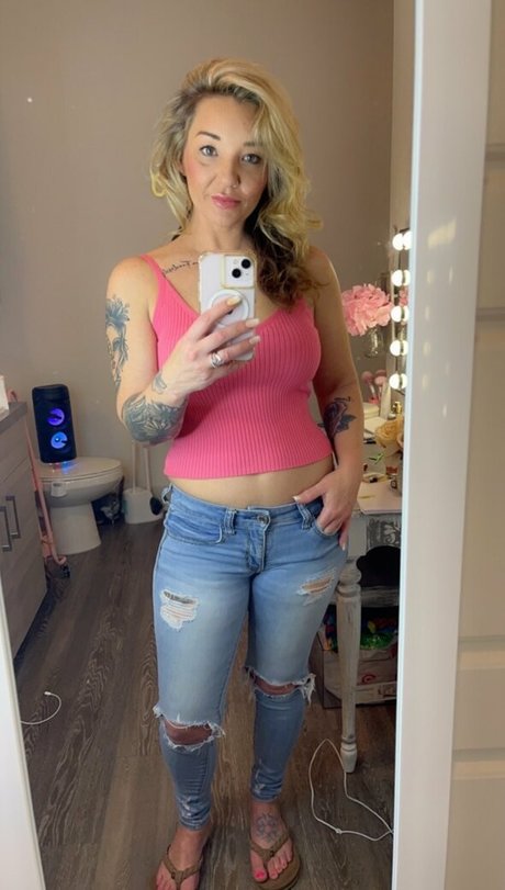 christinamodelfree onlyfans nudes leaks