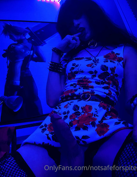 notsafeforspite leak only fans