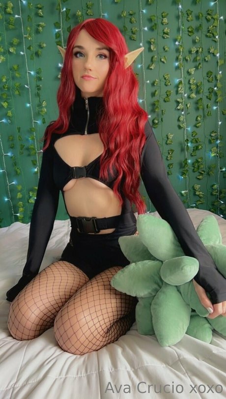 avacruciofree nude onlyfans pics