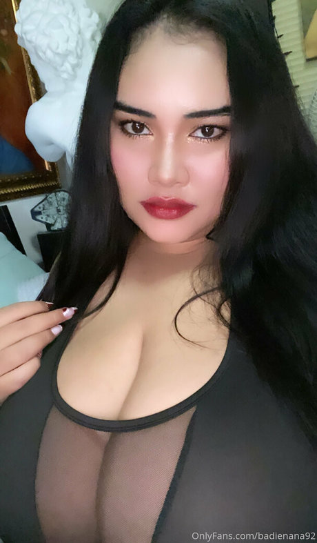 badienana92 onlyfans model photo