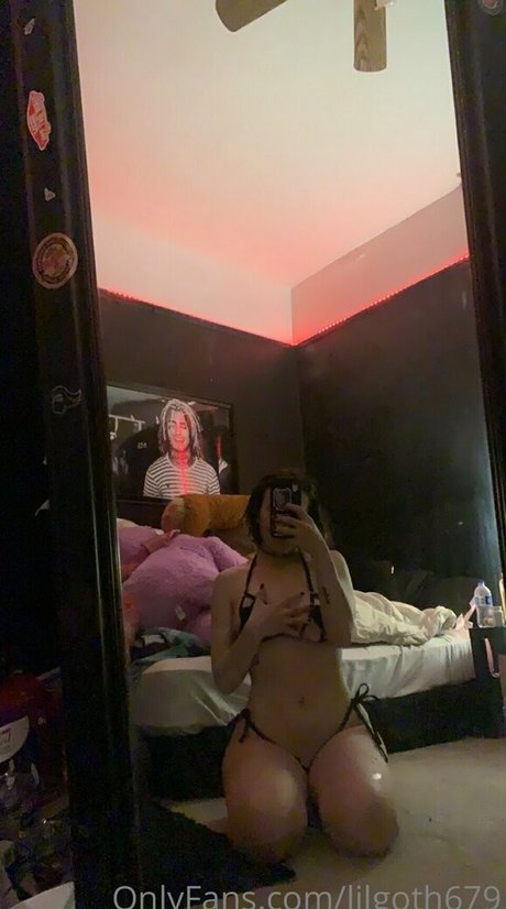 Lilgoth679 onlyfans nude leaked