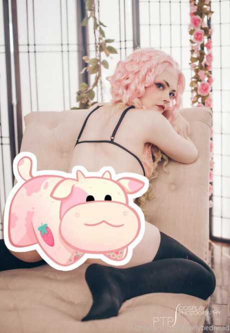 lovelybedhead onlyfans leaked photos