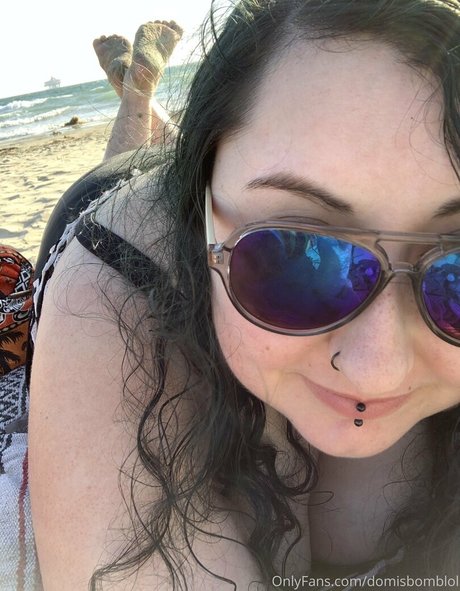 domisbomb onlyfans leaks xxx