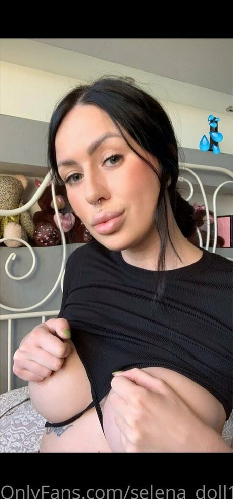 selena doll1 onlyfans porn