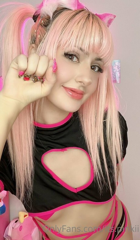 its pinkii only fans sex