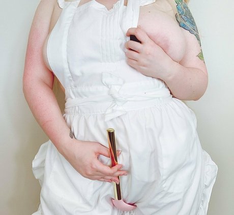 cherrikissu nude leaked onlyfans