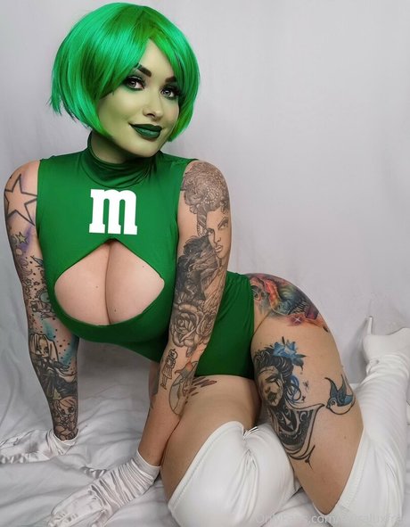 lauraluxfree only fans xxx