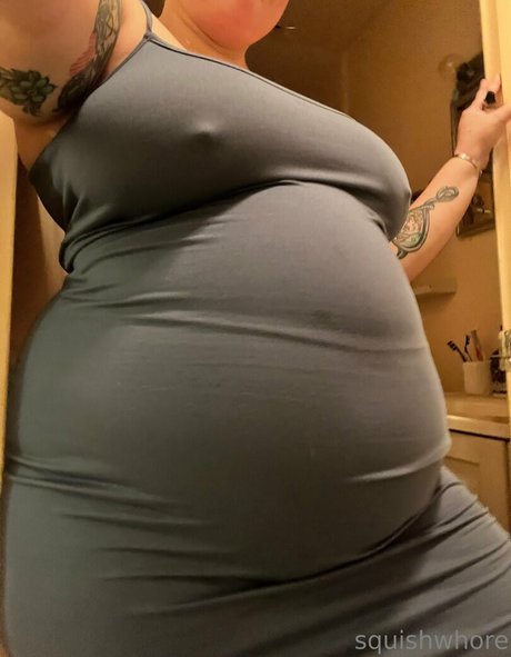 squishwhore leaked only fans