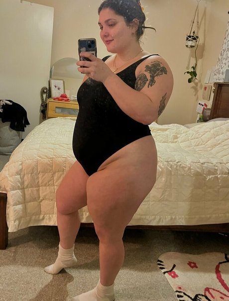 squishwhore onlyfans model