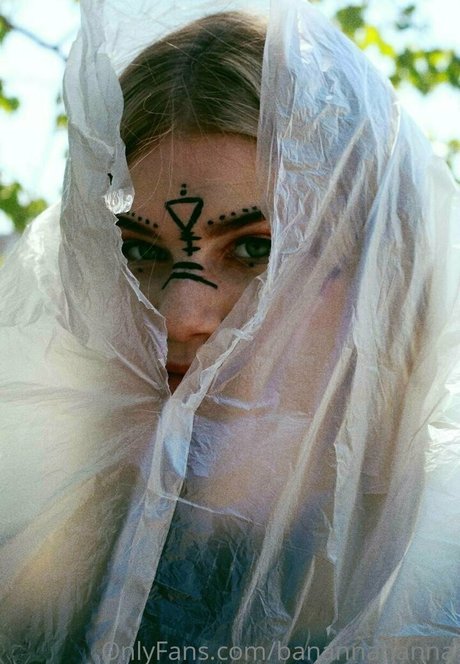 banannahanna onlyfans.