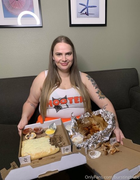 burstingbabe naked only fans