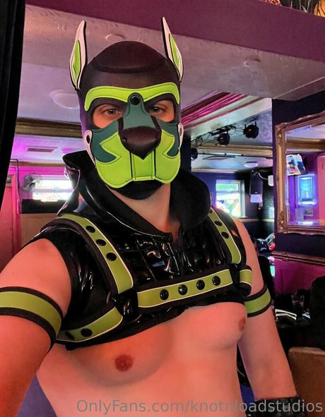 knotnloadstudios onlyfans model photo