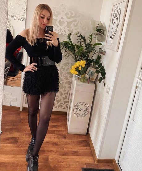 veronicadeep01 onlyfans nude photos