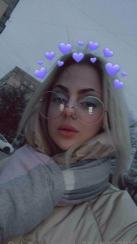 viktoria red onlyfans sextape leak