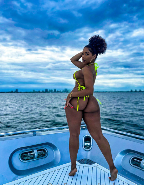 Jessleewong onlyfans nude content