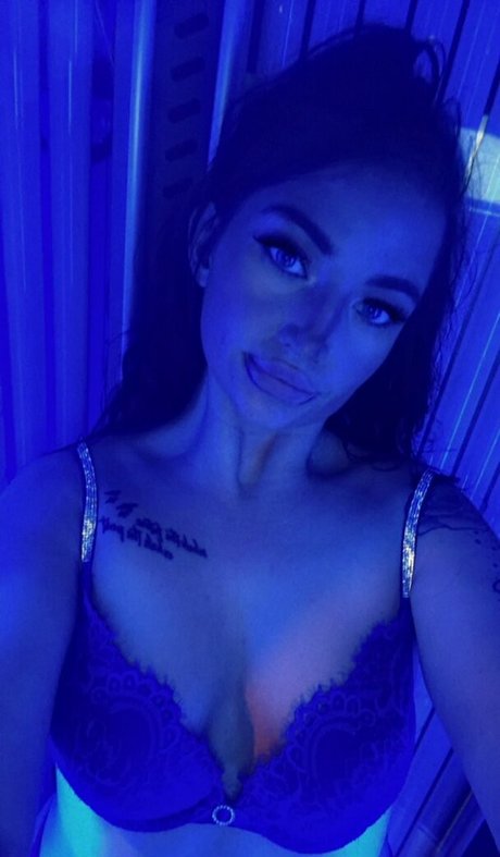 Sassyshaw onlyfans nude tits