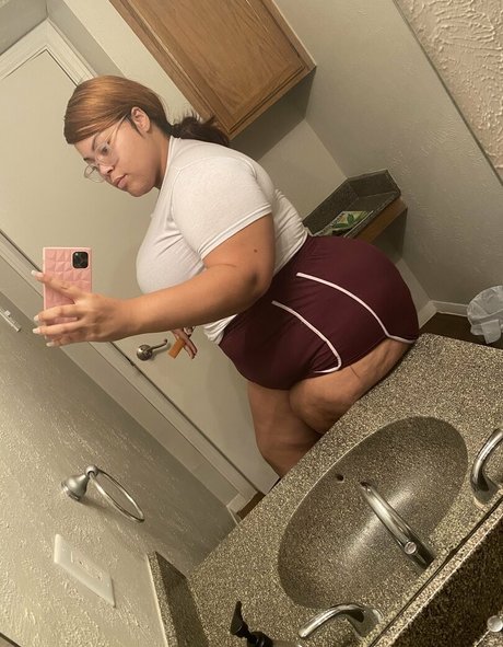 ayannacharelle leaked nude onlyfans