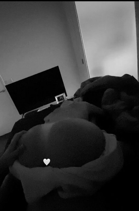 urbabyemxo nude onlyfans porn