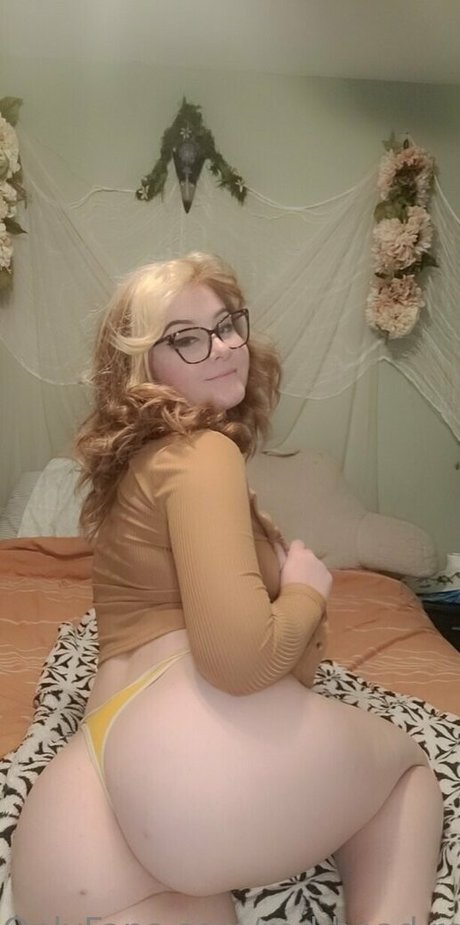 red head redemption onlyfans leaj