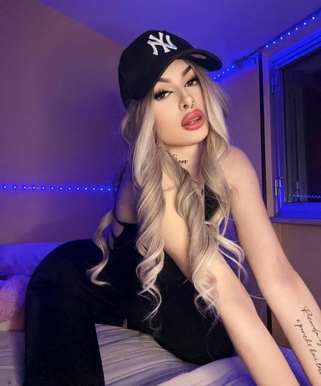 aliih hx onlyfans leaks nudes