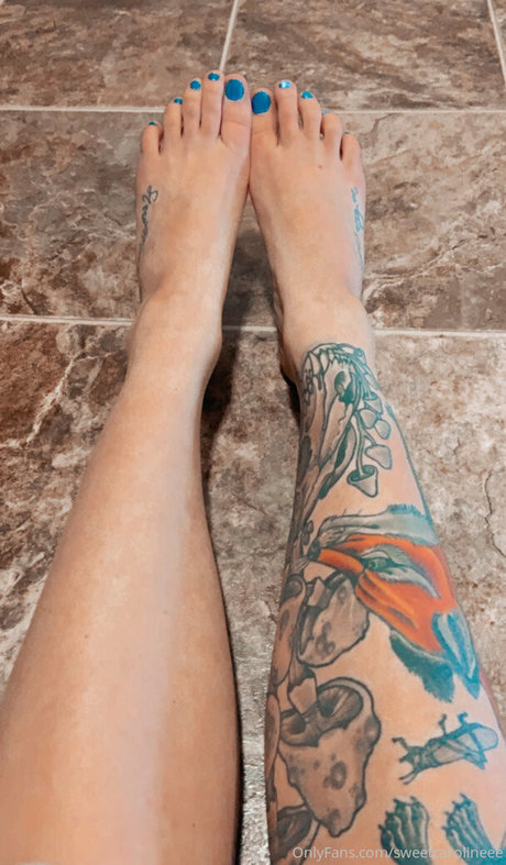 sweetcarolineee onlyfans naked