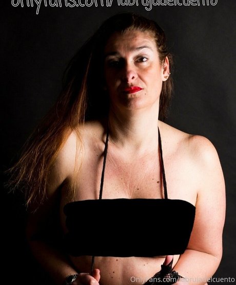 labrujadelcuento onlyfans post