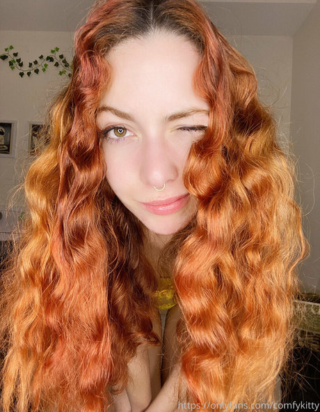 comfykitty onlyfans pics nude