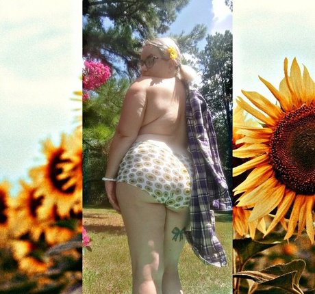 spaceEris onlyfans striptease