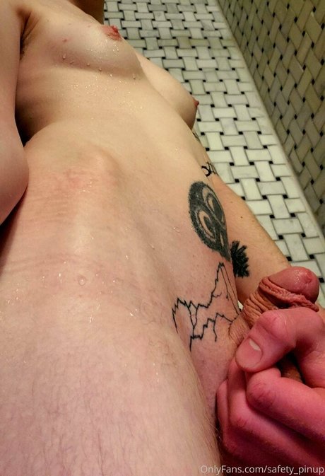 Safety Pinup leaked onlyfans.