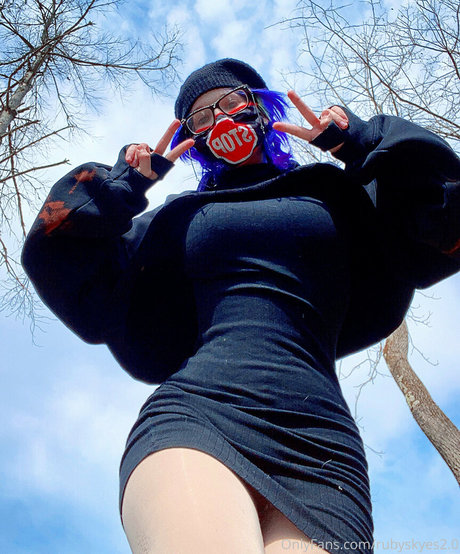 rubyskyes2 0 onlyfans pic