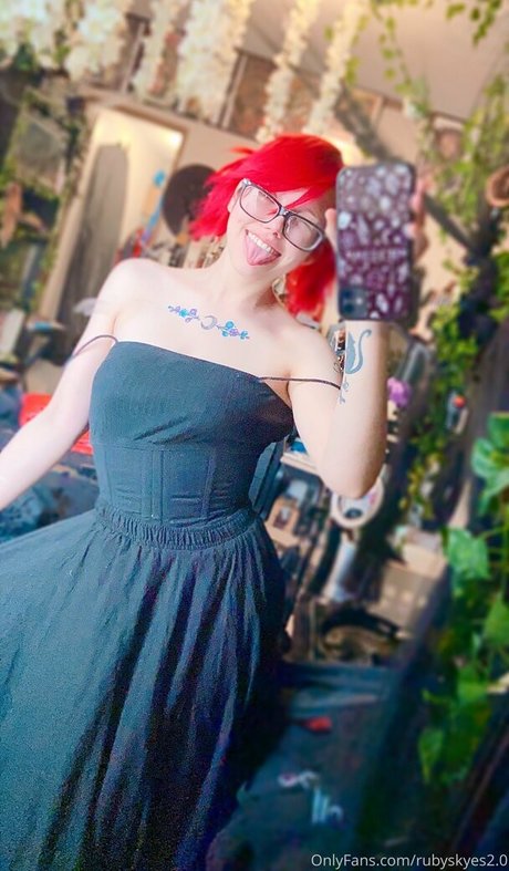 rubyskyes2 0 only fans naked