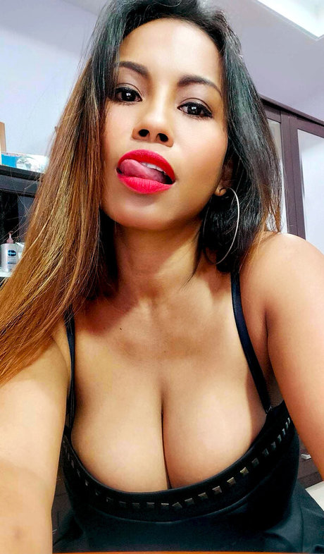 PaulaThai only fans sex