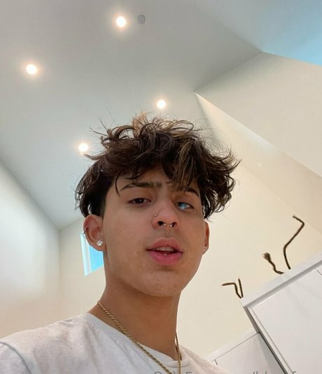 blessfour nudes only fans