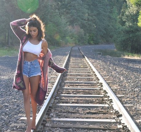 Mikaela Hoover onlyfans leak free