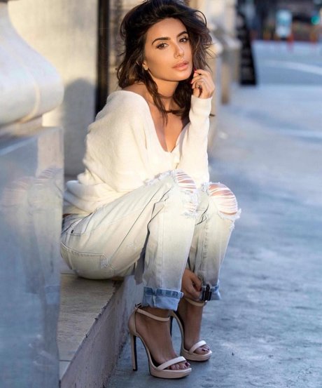 Mikaela Hoover onlyfans nide