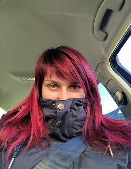 nadine22 naked onlyfans leaked