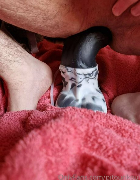 pitourikou strip onlyfans