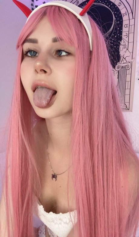 SuccubusNya leaked onlyfans.