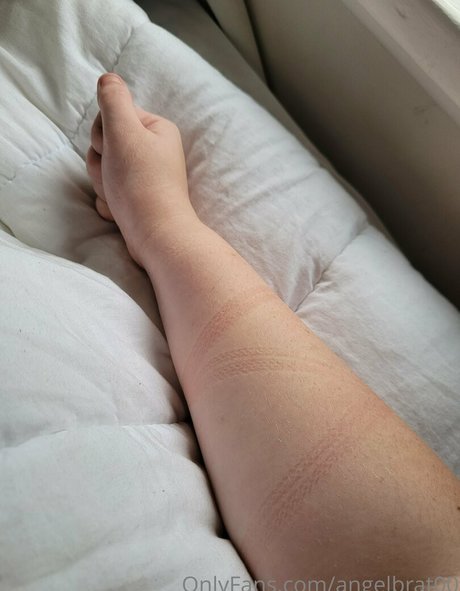 angelbrat00 leaked onlyfans nudes